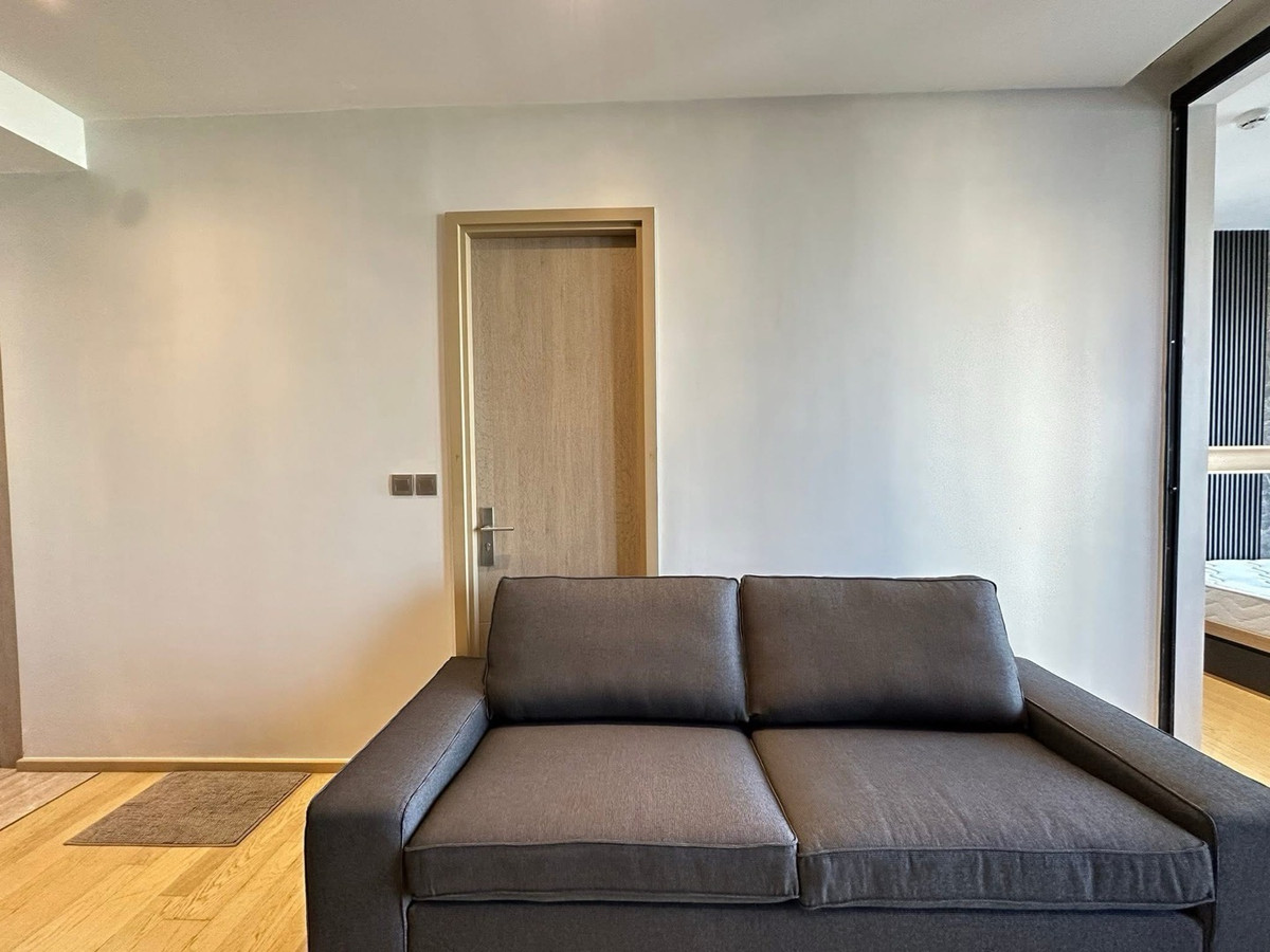 For RentCondoRama9, Petchburi, RCA : 🌿🏙️✨ The room is available in full 🧸💖