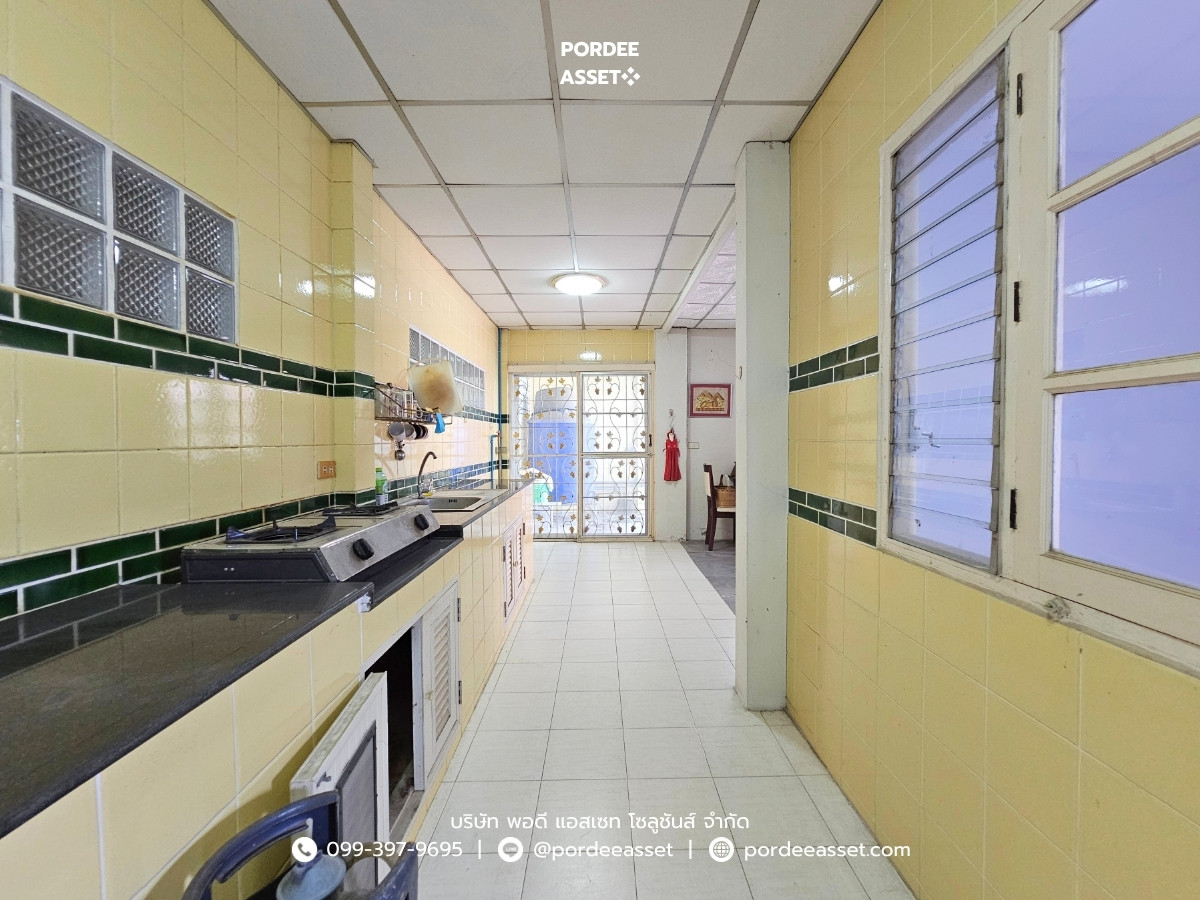 For SaleTownhomeNakhon Pathom : sell!! Twin house, Ban Suan Nakhon Chai Si, Nakhon Pathom Province (size 40 sq.w.), the road in front of the house, 7 meters wide, the project is on the main road, Petchkasem Road: (Baan Suan Nakhon Chai Si).