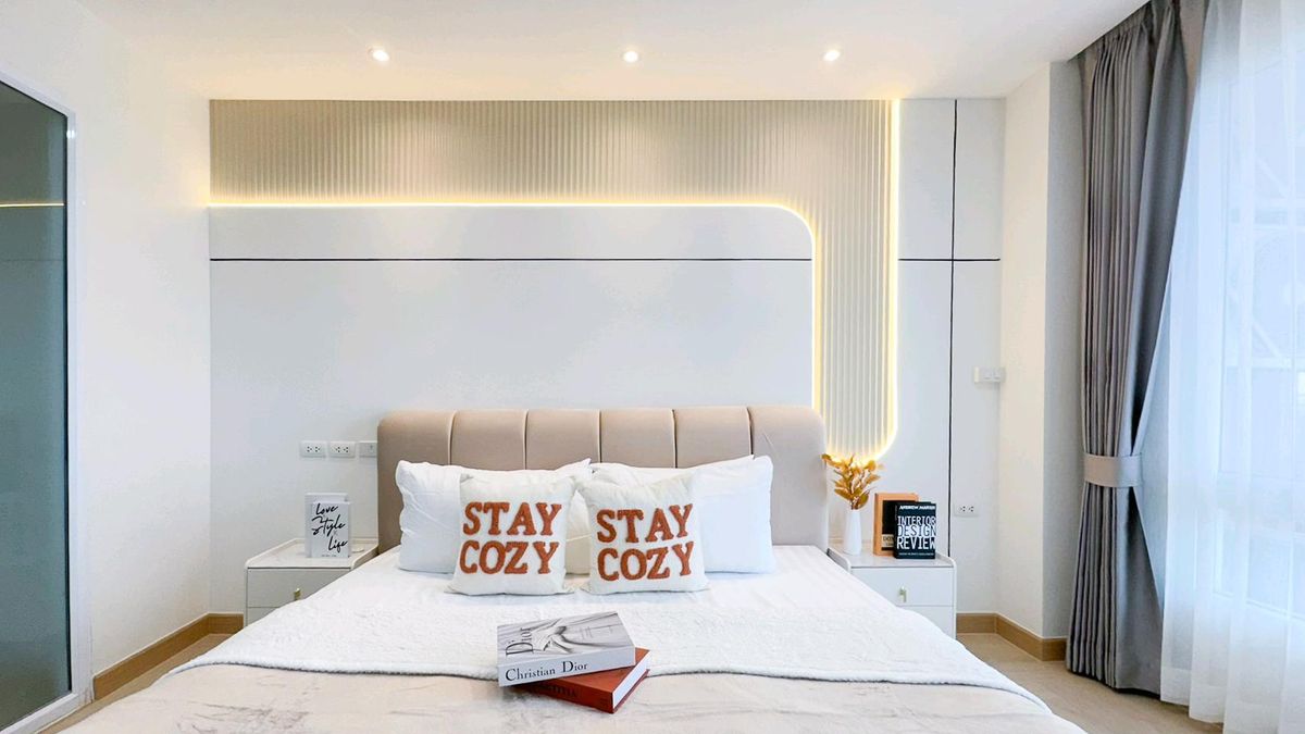 For SaleCondoLadprao101, Happy Land, The Mall Bang Kapi : 🥰 Happy the owner Both pets 🐶🐱 Can raise animals. Very large room. 2 beds. Happy Ladprao 101🫶😙🫶