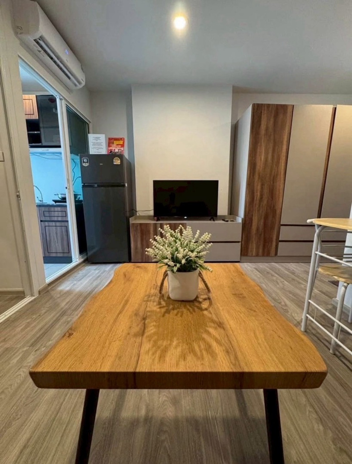 ให้เช่าคอนโดบางนา แบริ่ง ลาซาล : 9,500.-/ด เท่านั้น #รีเจ้นท์โฮมบางนา ห้องใหม่เอี่ยมไม่เคยปล่อยเช่า  ป้าแหม่มค่ะ♾️Tel/Line:0992982923