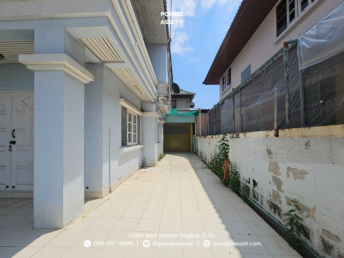For SaleTownhomeNakhon Pathom : sell!! Twin house, Ban Suan Nakhon Chai Si, Nakhon Pathom Province (size 40 sq.w.), the road in front of the house, 7 meters wide, the project is on the main road, Petchkasem Road: (Baan Suan Nakhon Chai Si).