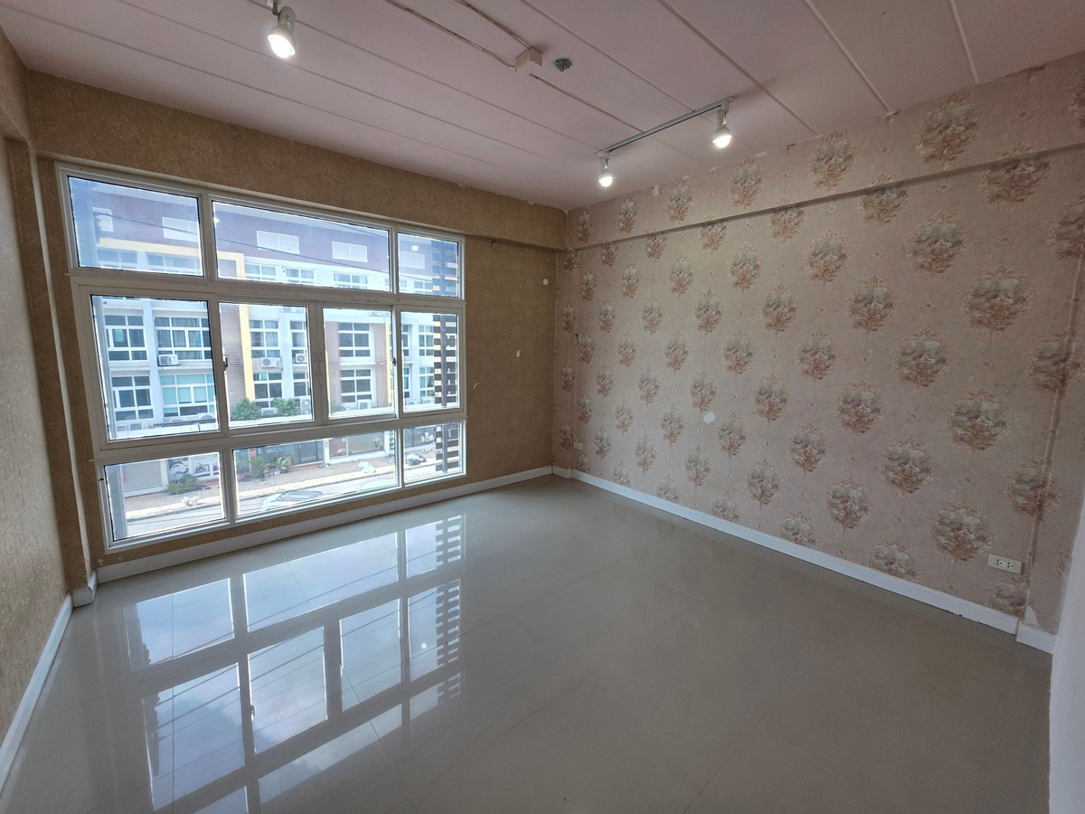 For RentHome OfficeLadkrabang, Suwannaphum Airport : Rent a townhome near Suvarnabhumi Airport Suvarnabhumi