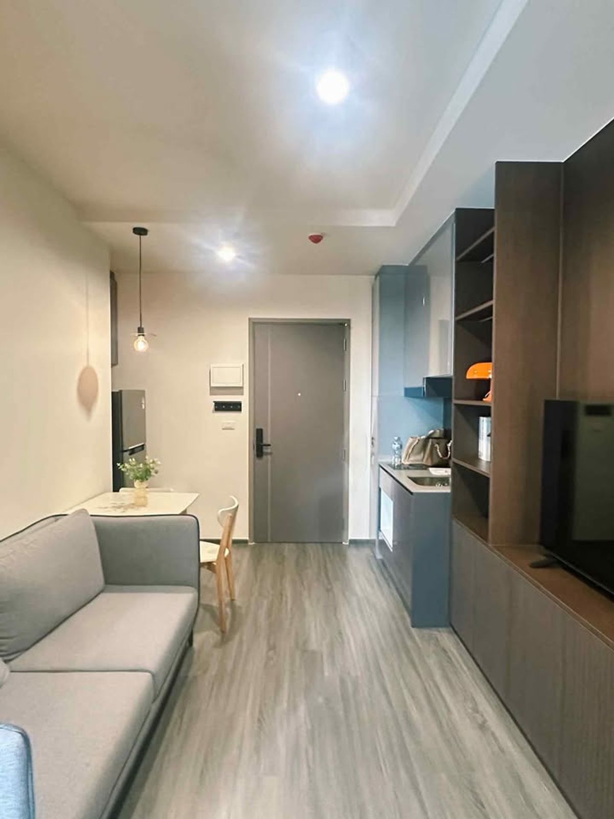 ให้เช่าคอนโดคลองเตย กล้วยน้ำไท : 🌟 ห้องมุม แต่งบิ้วอินทั้งห้อง✨ Ideo Sukhumvit–Rama 4