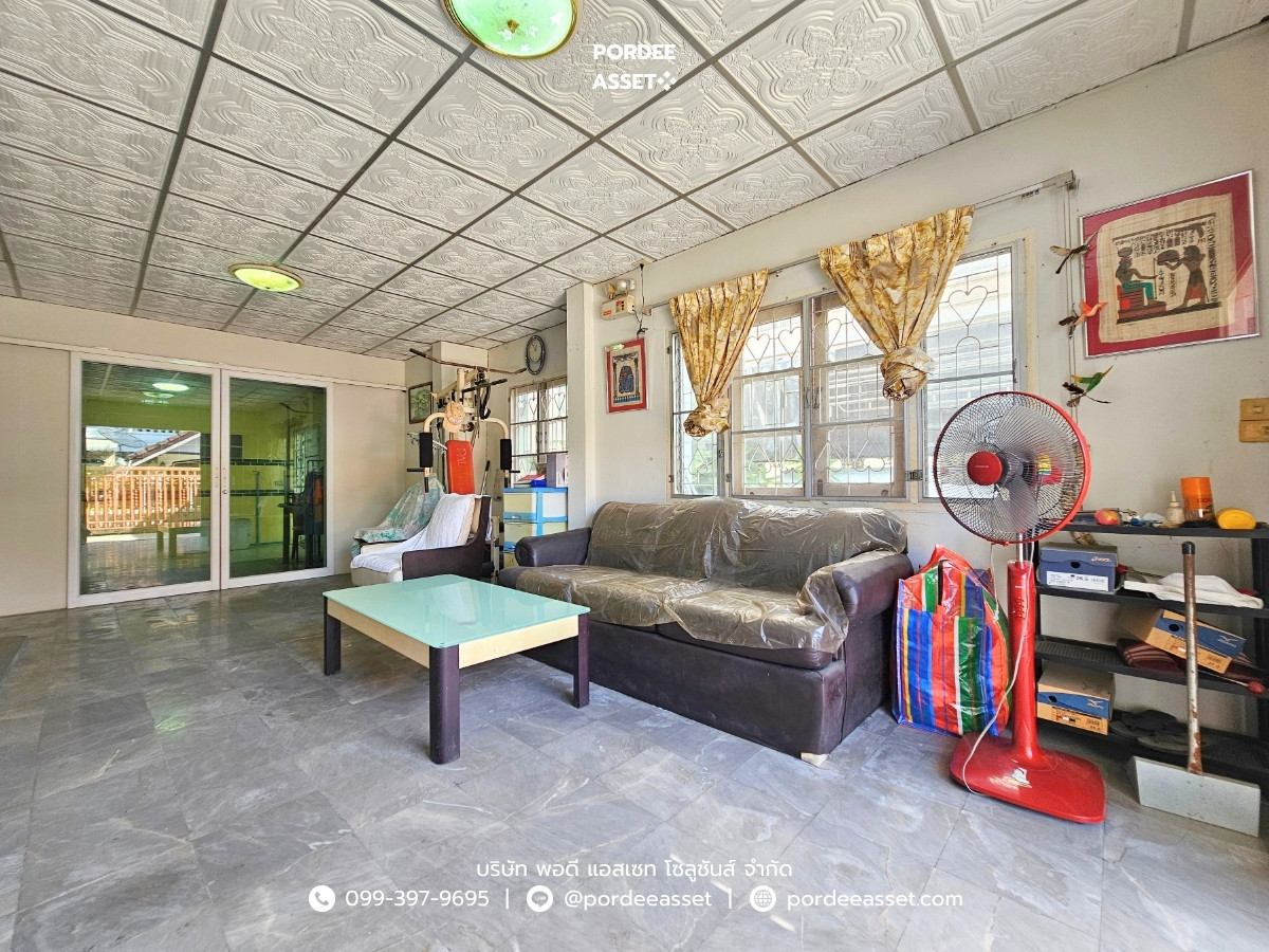 For SaleTownhomeNakhon Pathom : sell!! Twin house, Ban Suan Nakhon Chai Si, Nakhon Pathom Province (size 40 sq.w.), the road in front of the house, 7 meters wide, the project is on the main road, Petchkasem Road: (Baan Suan Nakhon Chai Si).