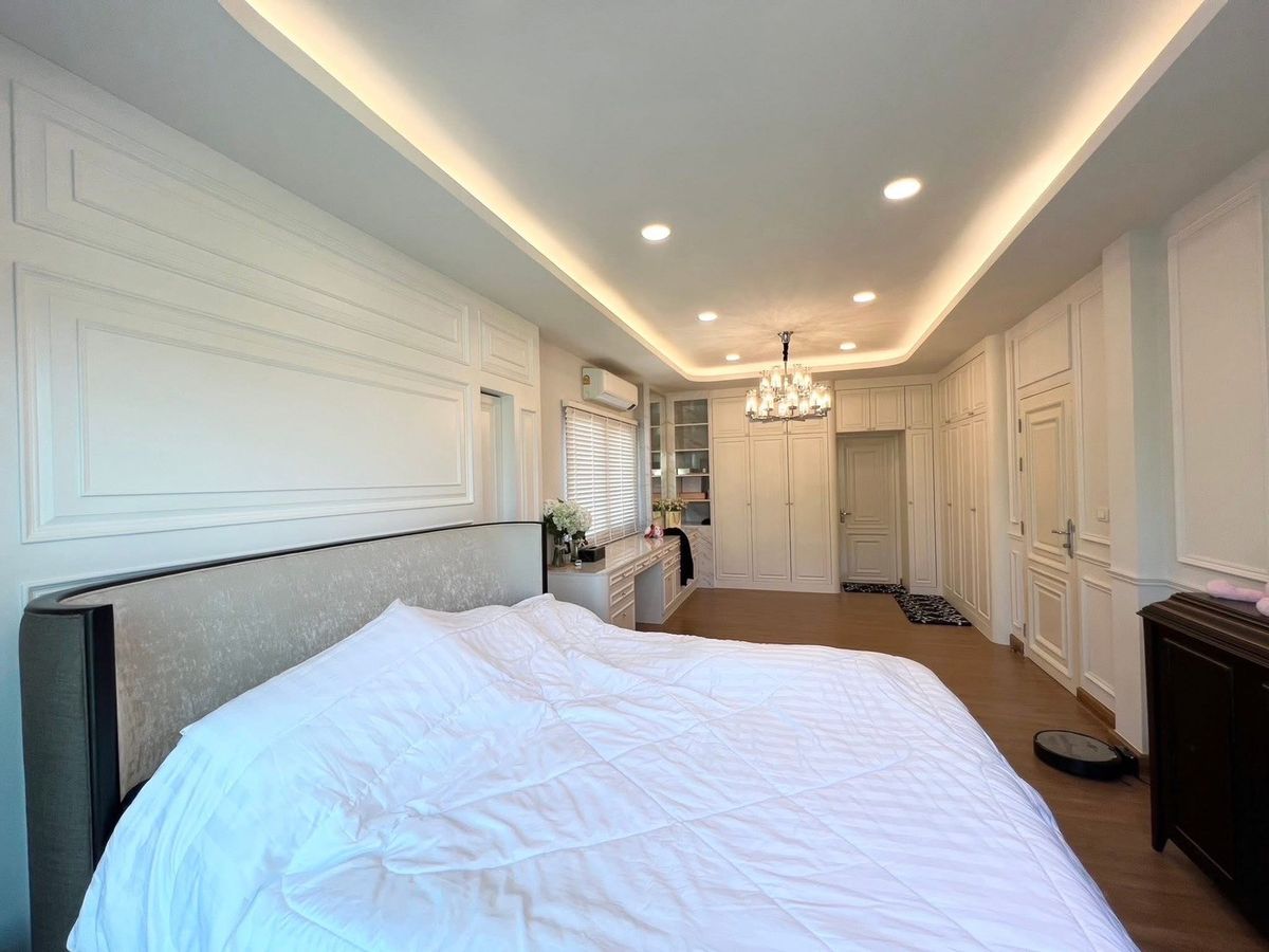 ให้เช่าบ้านบางนา แบริ่ง ลาซาล : ✨บ้านเดี่ยวหรู ทิศเหนือ ร่มเย็นสุดๆ  [𝐂𝐞𝐧𝐭𝐫𝐨 𝐁𝐚𝐧𝐠𝐧𝐚] แต่งสวยหรู สไตล์ 𝐌𝐨𝐝𝐞𝐫𝐧 𝐋𝐮𝐱𝐮𝐫𝐲✨