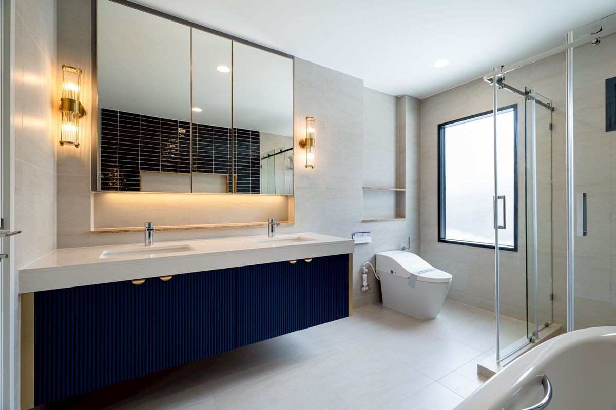 For SaleHouseSamut Prakan,Samrong : Else Bearing 32 Luxurious single house Private swimming pool With a certified house Super special price