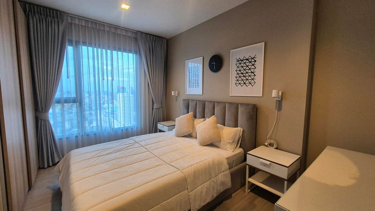 For RentCondoRama9, Petchburi, RCA : Beautiful room ready to rent opposite Central Rama 9