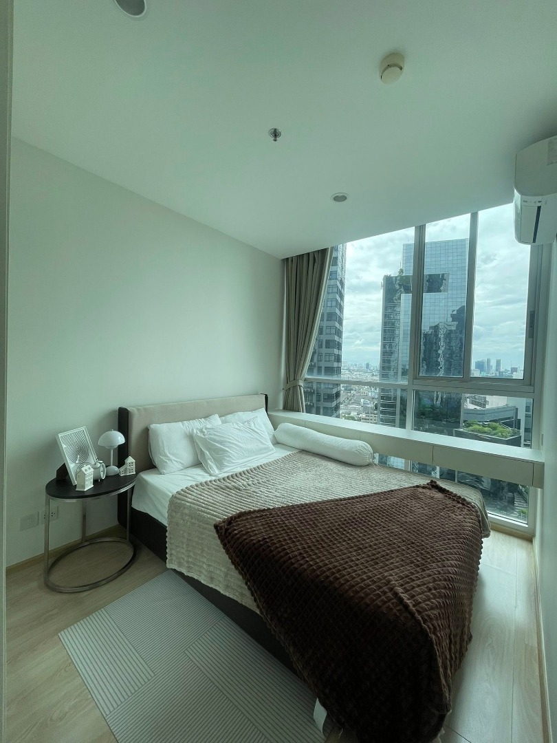 For RentCondoRatchadapisek, Huaikwang, Suttisan : 🔥Urgent Rent🔥 Noble Revolve Ratchada 2, fully furnished, ready to move in, 100 meters from the MRT Cultural Center.