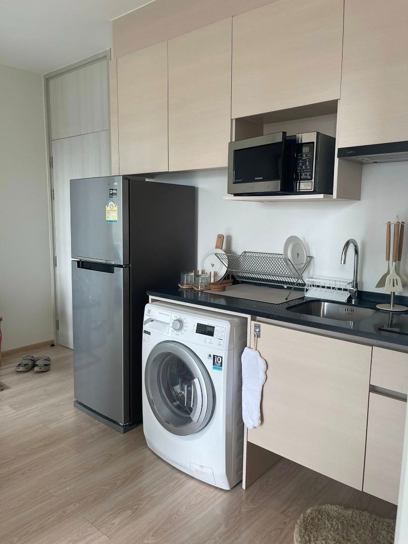 For RentCondoRatchadapisek, Huaikwang, Suttisan : 🔥Urgent Rent🔥 Noble Revolve Ratchada 2, fully furnished, ready to move in, 100 meters from the MRT Cultural Center.