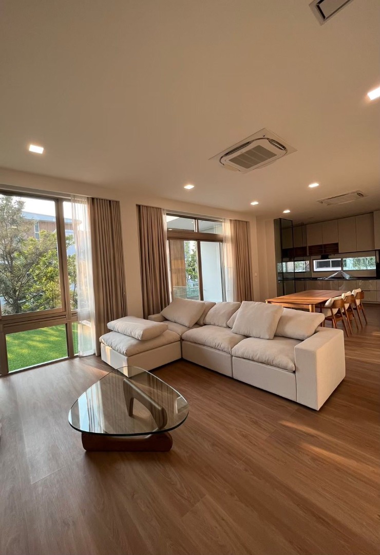 For RentHousePattanakan, Srinakarin : 🔥Urgent for rent🔥Vive Rama 9, 3-story detached house, offering privacy, fully furnished