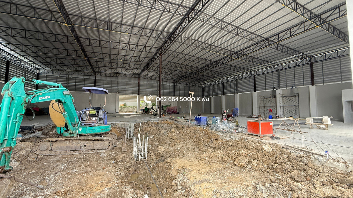 For rent, newly built warehouse, 1,200 sq m. ‼️ near CDC Yothin Phatthana 3, along Ramintra Expressway. Near the expressway 📍suitable for distribution center Warehouse, product stock, studio, office, store, online business, transportation business, e-comm Loading...