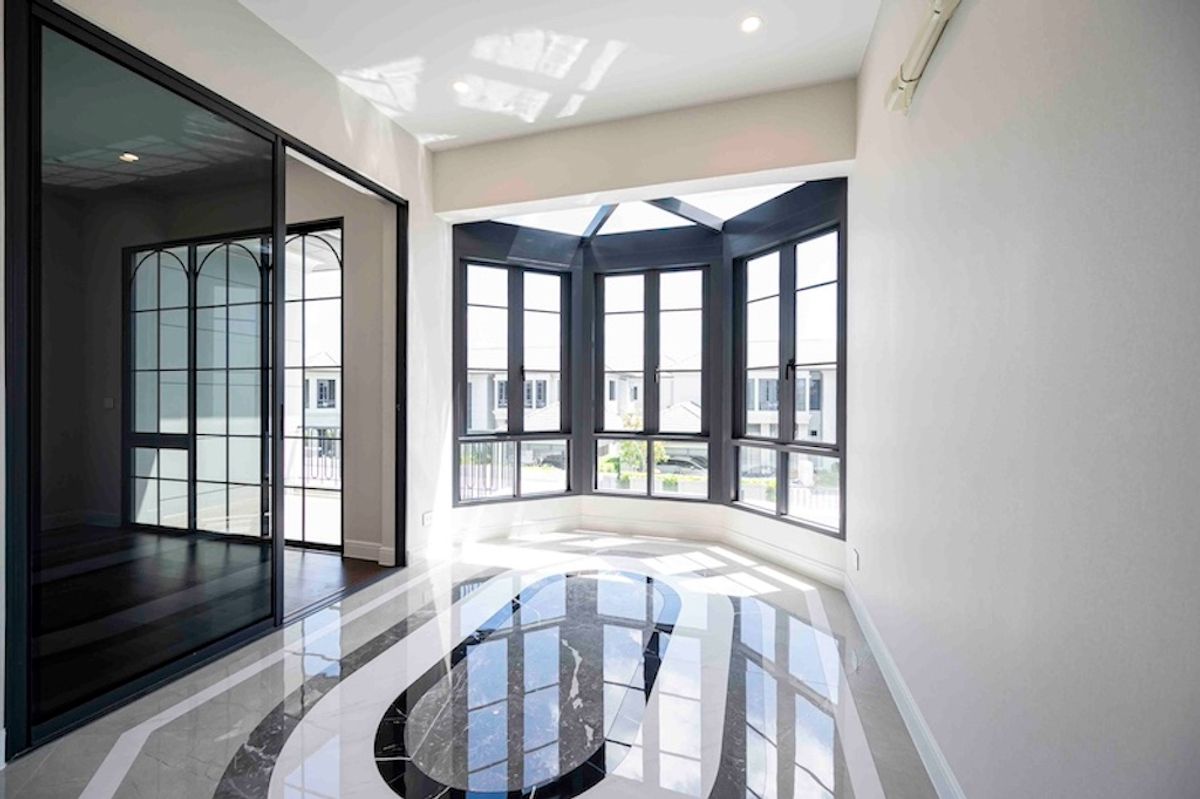 ขายบ้านพัฒนาการ ศรีนครินทร์ : ขายบ้านสวยหรู  นาราสิริ กรุงเทพกรีฑา  สวยพร้อมอยู่  