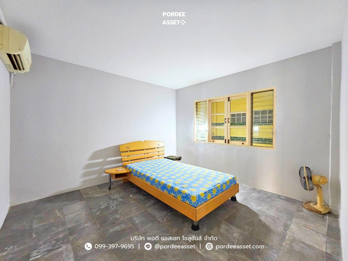 For SaleTownhomeNakhon Pathom : sell!! Twin house, Ban Suan Nakhon Chai Si, Nakhon Pathom Province (size 40 sq.w.), the road in front of the house, 7 meters wide, the project is on the main road, Petchkasem Road: (Baan Suan Nakhon Chai Si).