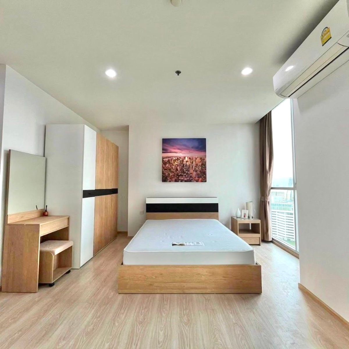 CondoRatchadapisek, Huaikwang, Suttisan : 🔥 For Sale / Rent Noble Revolve Ratchada 2 🔥 Spacious 51 sq.m. High Floor ✨ 📞 092-690-5445 Sale Price only 6.5 MB – Lowest in the building ✅