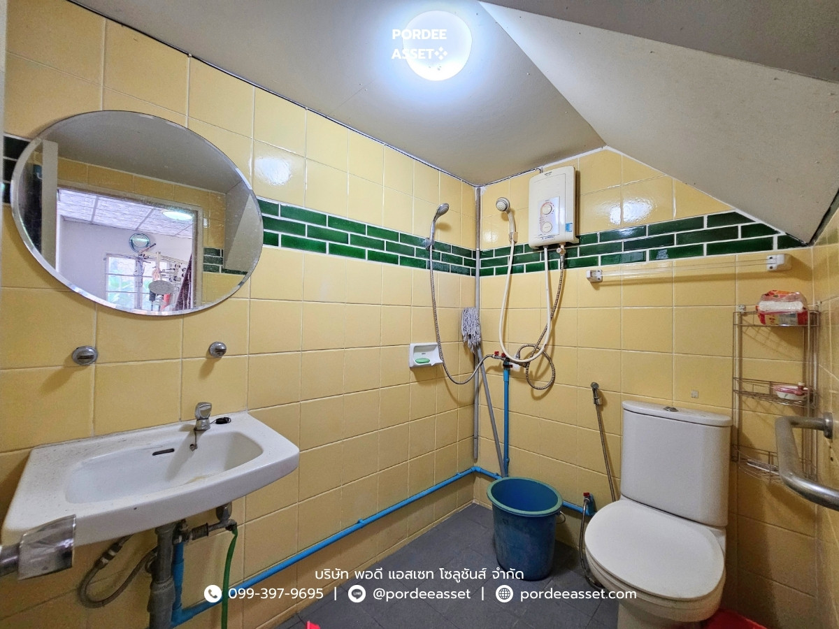 For SaleTownhomeNakhon Pathom : sell!! Twin house, Ban Suan Nakhon Chai Si, Nakhon Pathom Province (size 40 sq.w.), the road in front of the house, 7 meters wide, the project is on the main road, Petchkasem Road: (Baan Suan Nakhon Chai Si).