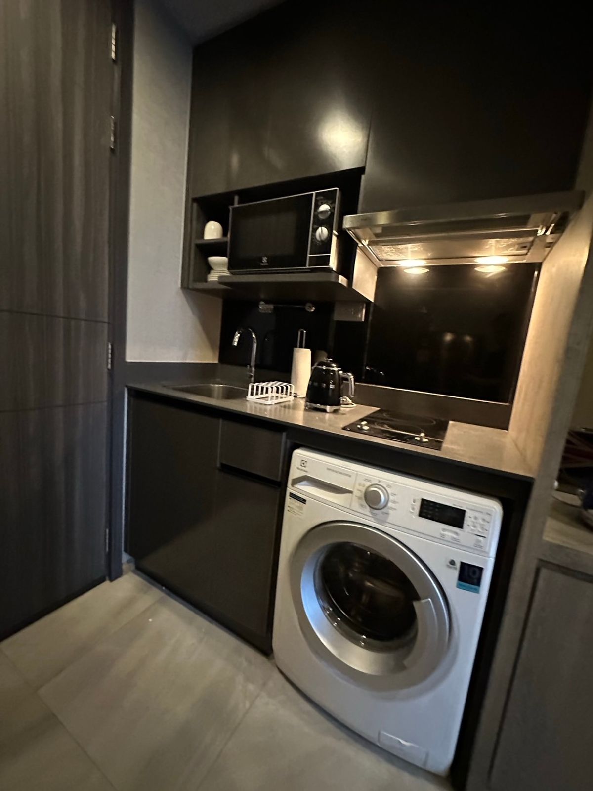 ให้เช่าคอนโดสุขุมวิท อโศก ทองหล่อ :  FOR RENT  1 BEDROOM 34 SQ.M   READY TO MOVE IN  -- CALL NOW 094-641-5974