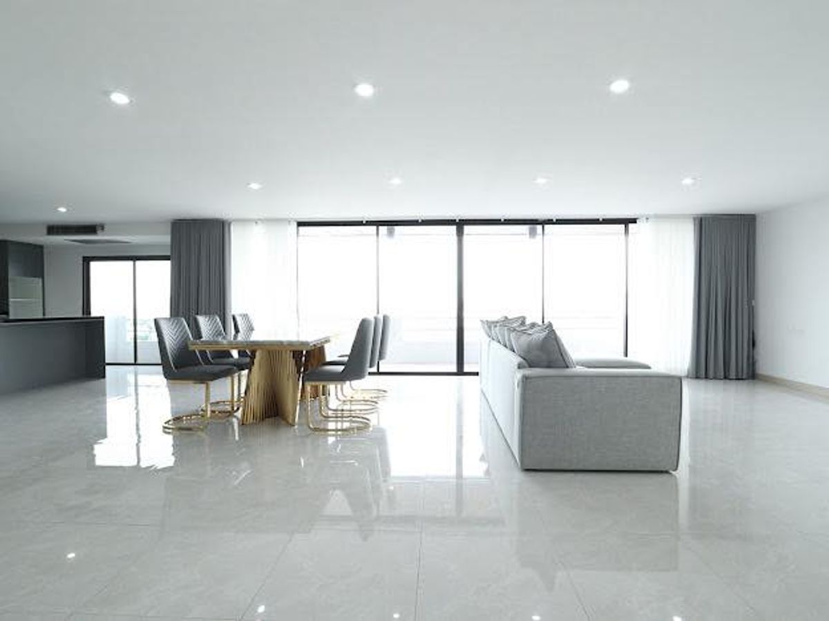 For RentCondoBangna, Bearing, Lasalle : Condo for rent in Bangna area, AVANA hotel 3 bedrooms, large unit and living space, fully furnished, with bathtub,  ready to move in