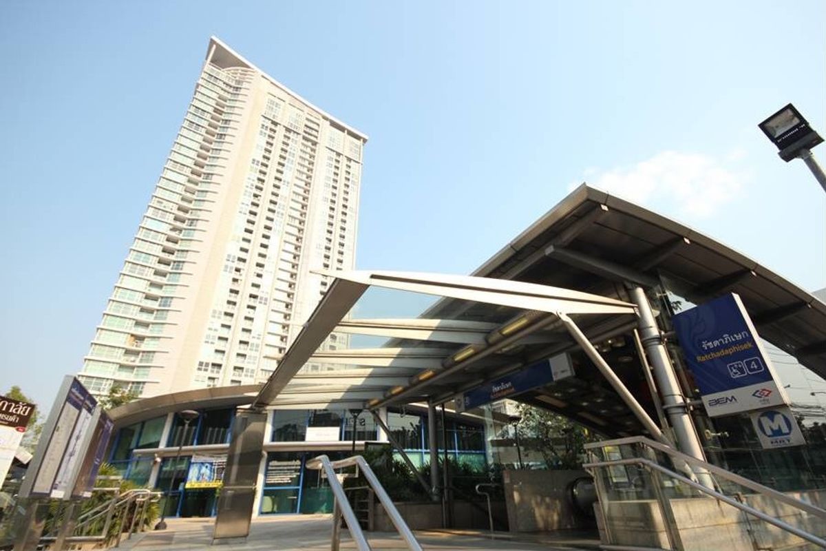 ขายคอนโดรัชดา ห้วยขวาง : ✨ For Sale: Rhythm Ratchada Condo ✨  💰 Only 3,100,000 THB