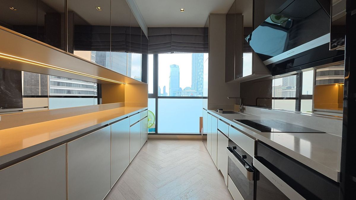ขายคอนโดสาทร นราธิวาส : ขายคอนโด The Reserve Sathorn ราคา 65,000,000 บาท [JZsr250907]