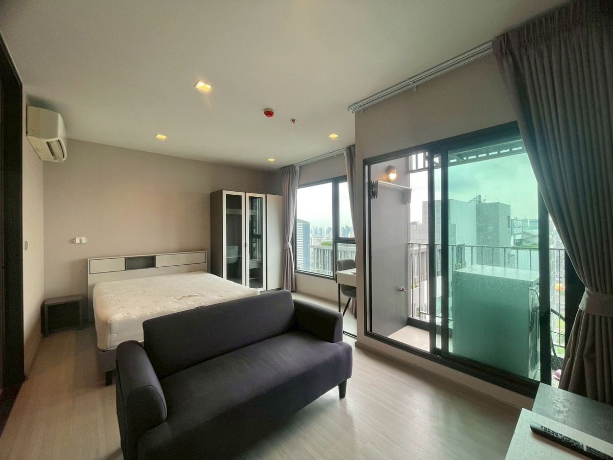 ให้เช่าคอนโดพระราม 9 เพชรบุรีตัดใหม่ RCA : 🌿 ✨ Life Asoke rama 9  ✨🌿 1 Bed 1 Bath, Rental 18,000 Baht 