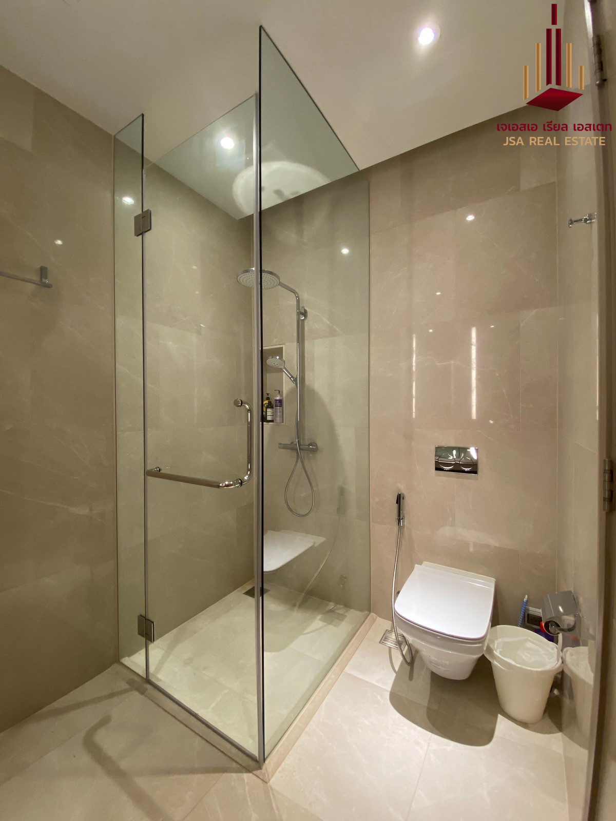 ให้เช่าคอนโดวงเวียนใหญ่ เจริญนคร : ✨ For  Rent:  Magnolias Waterfront Residences Condo ✨  💰 Only 60,000 THB/month