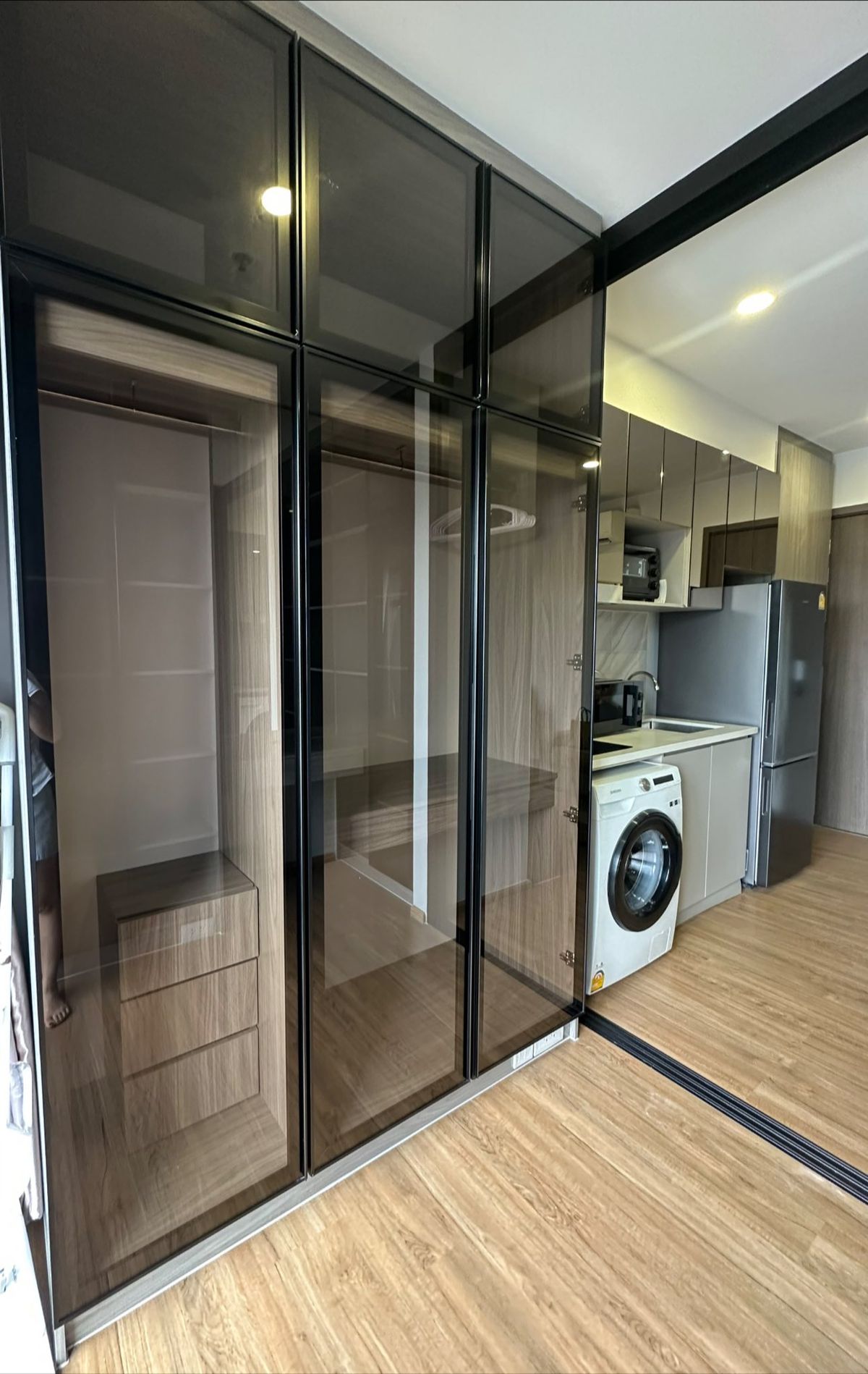 ให้เช่าคอนโดพระราม 9 เพชรบุรีตัดใหม่ RCA : คอนโด The Cloud Thonglor–Phetchaburi เดินทางสะดวก ใกล้รถไฟฟ้าเอ็มอาที มีรถรับส่ง ห้องสวย เฟอร์นิเจอร์ครบ พร้อมอยู่!!