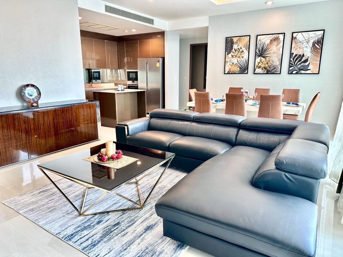 For RentCondoSathorn, Narathiwat : 📌 Condo for rent, Menam Residence 160 SQ.M 3 Bed 4 Bath, only 120,000 !! Contact 086-795-9997