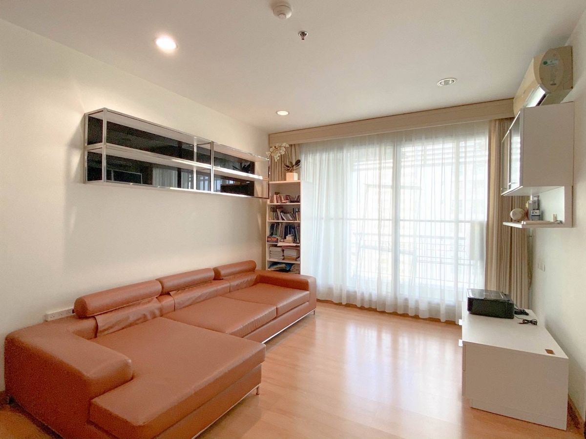 For SaleCondoRatchathewi,Phayathai : Urgent sale !! The Address Siam is only 8.99 million, a big room. Golden location in the heart of Ratchathewi A little bit of police, dont miss it !!! Next to the main road near BTS Retravi, this price is no longer available.  Call now 0655193596 K. Pan