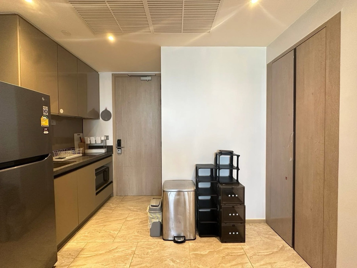 For RentCondoRama9, Petchburi, RCA : 🌿🏙️✨ The room is available in full 🧸💖