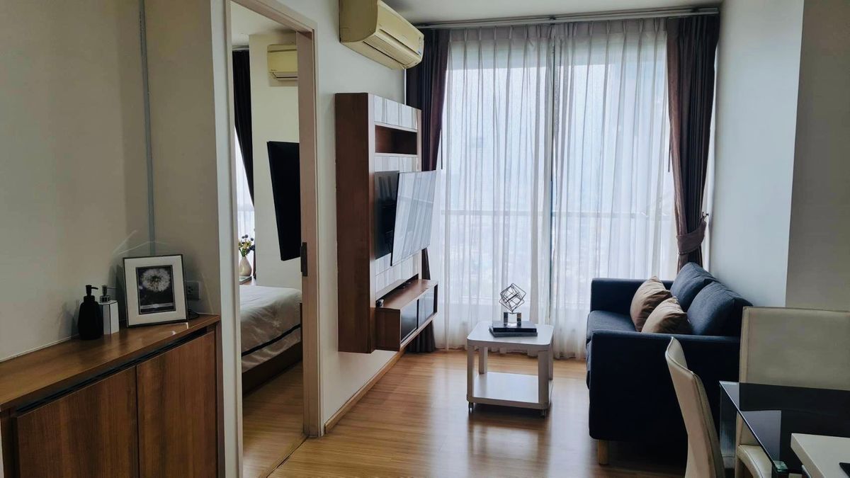 For RentCondoOnnut, Udomsuk : Rhythm Sukhumvit 50 condo, convenient transportation, near BTS, have a beautiful room shuttle, complete furniture