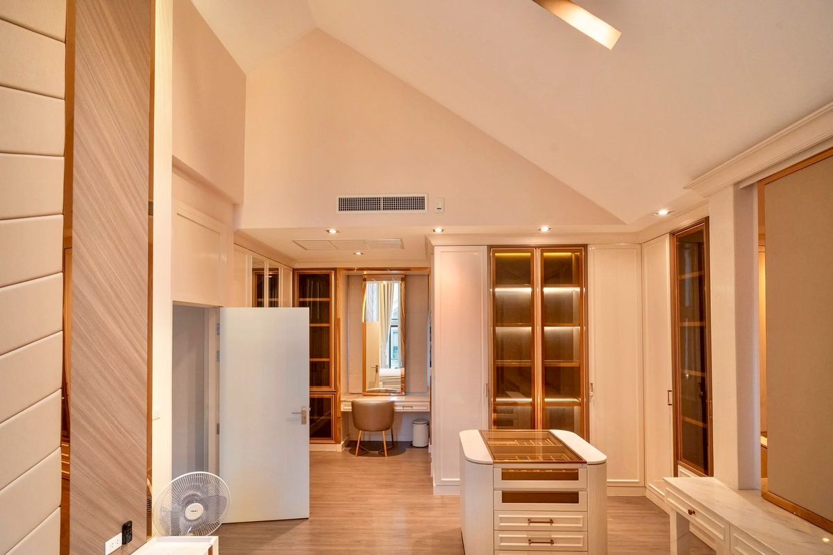 HousePattanakan, Srinakarin : ✨ Urgent sale Luxury luxury design, imported marble