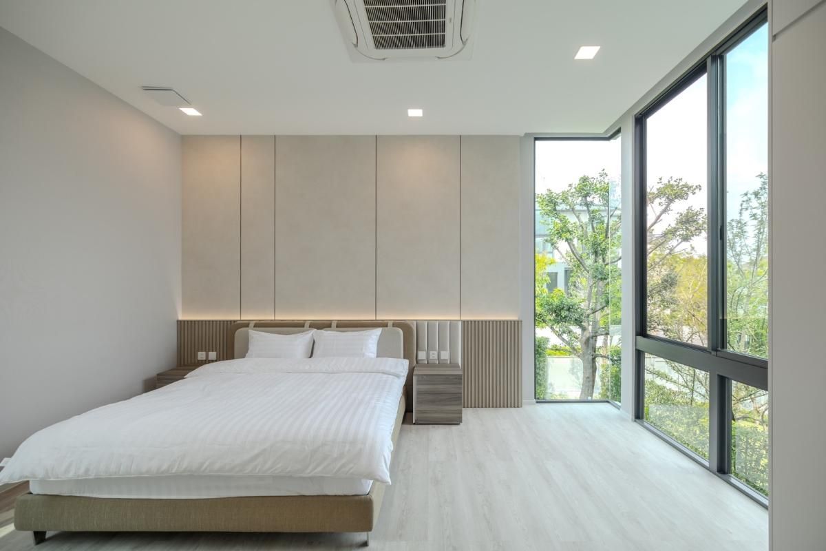 ขายบ้านพัฒนาการ ศรีนครินทร์ : 🏡 VIVE Krungthep Kreetha 🏡 📞 092-690-5445 บ้านเดี่ยวหรู 3 ชั้น 5 ห้องนอน ขายพร้อมผู้เช่าต่างชาติ ✨ มาพร้อม Yield 5.68%*