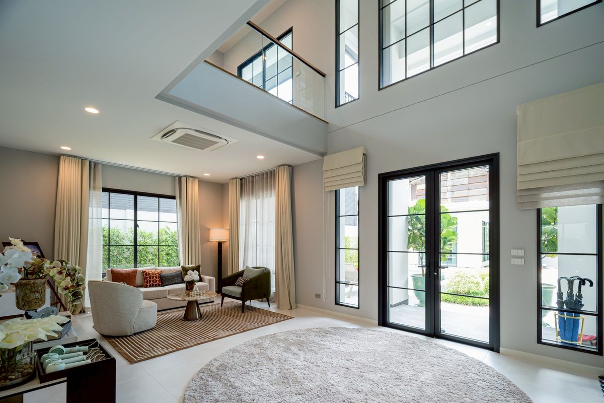 For SaleHouseSamut Prakan,Samrong : Else Bearing 32 Luxurious single house Private swimming pool With a certified house Super special price