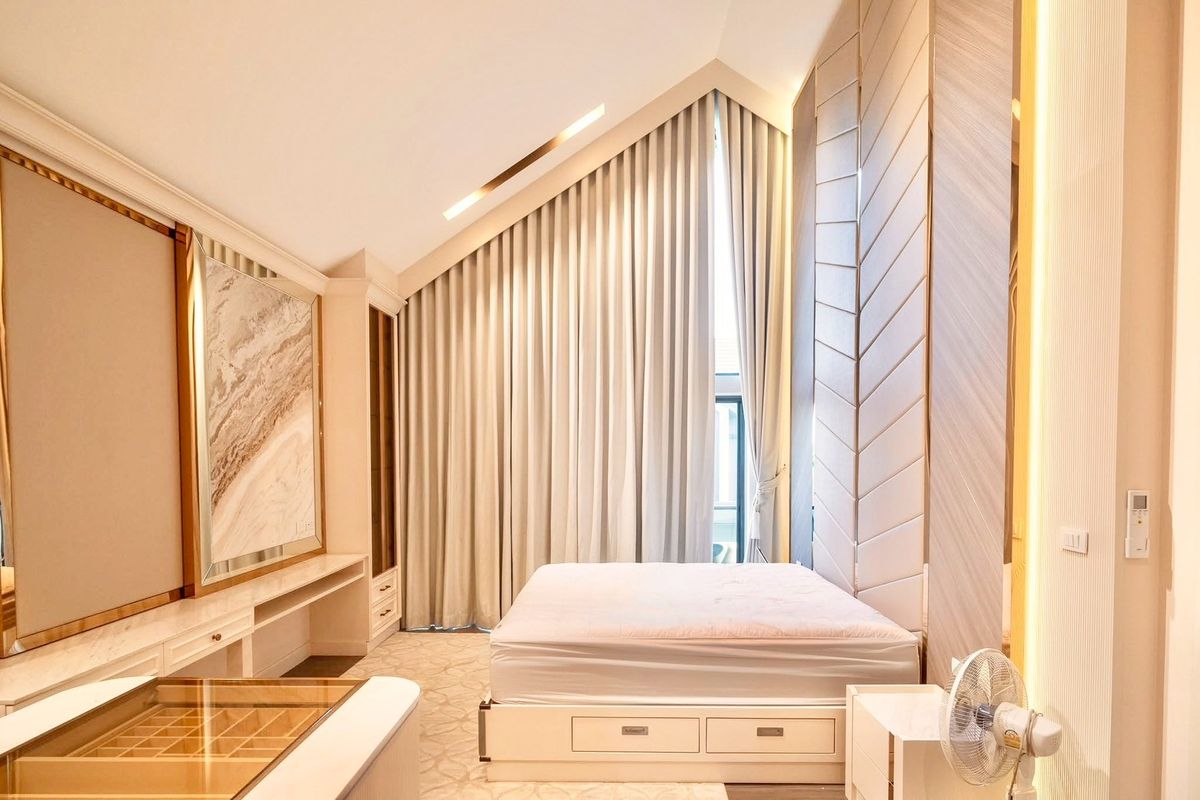 HousePattanakan, Srinakarin : ✨ Urgent sale Luxury luxury design, imported marble