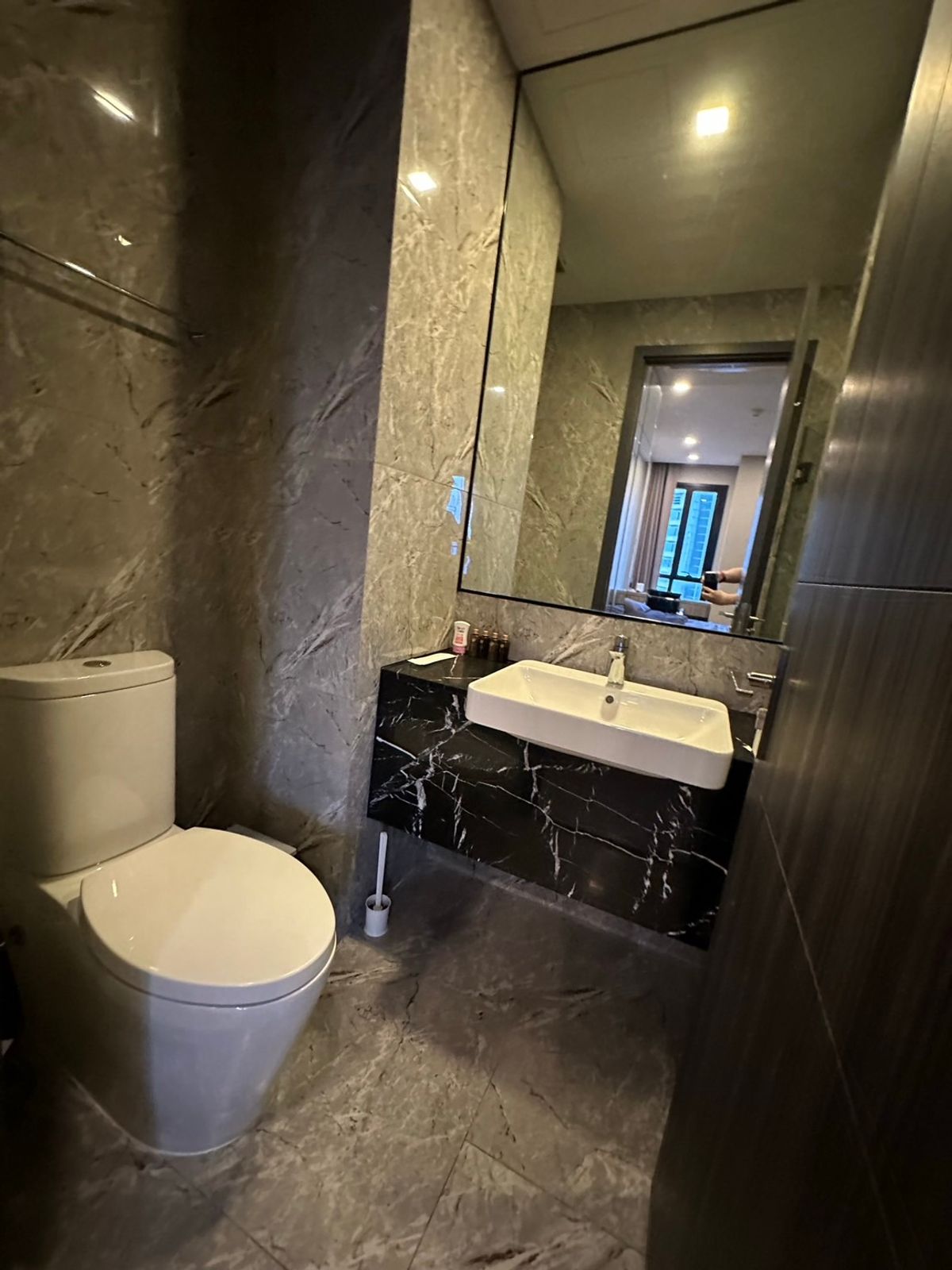 ให้เช่าคอนโดสุขุมวิท อโศก ทองหล่อ :  FOR RENT  1 BEDROOM 34 SQ.M   READY TO MOVE IN  -- CALL NOW 094-641-5974