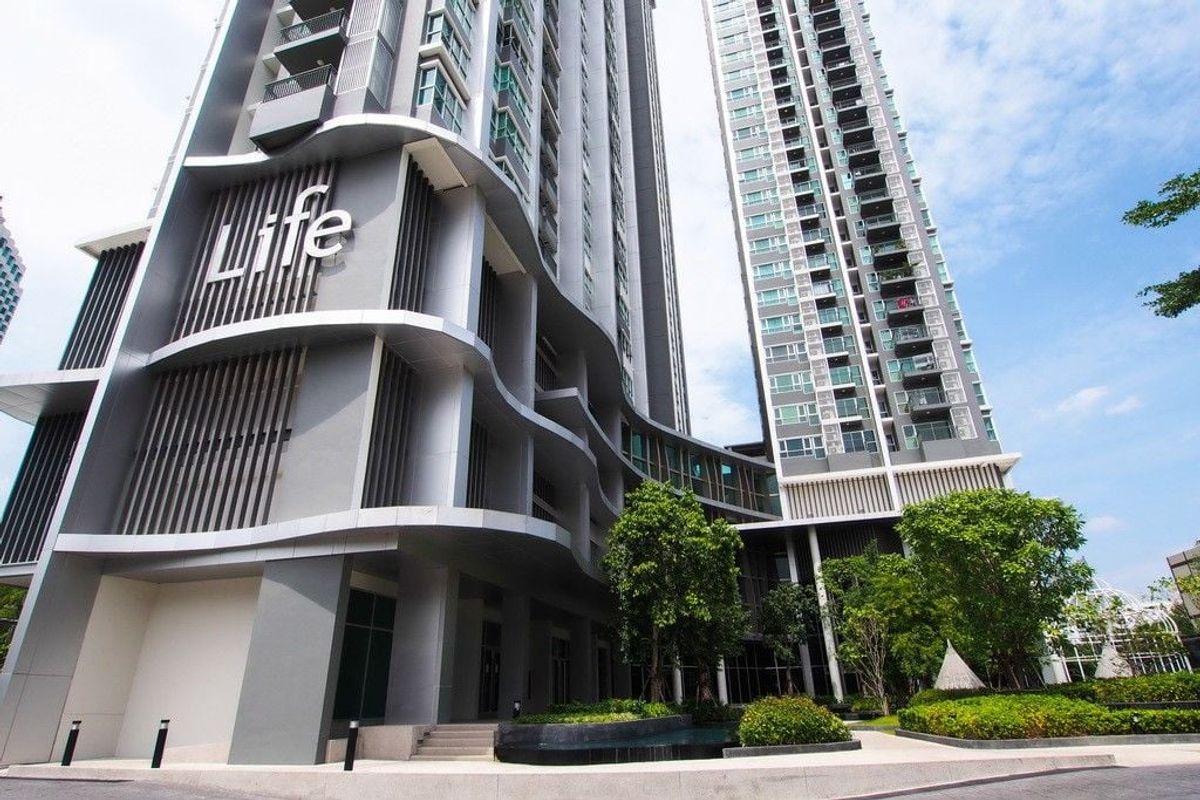 ขายคอนโดรัชดา ห้วยขวาง : ✨ For Sale: Life Ratchadapisek Condo ✨  💰 Only 3,100,000 THB