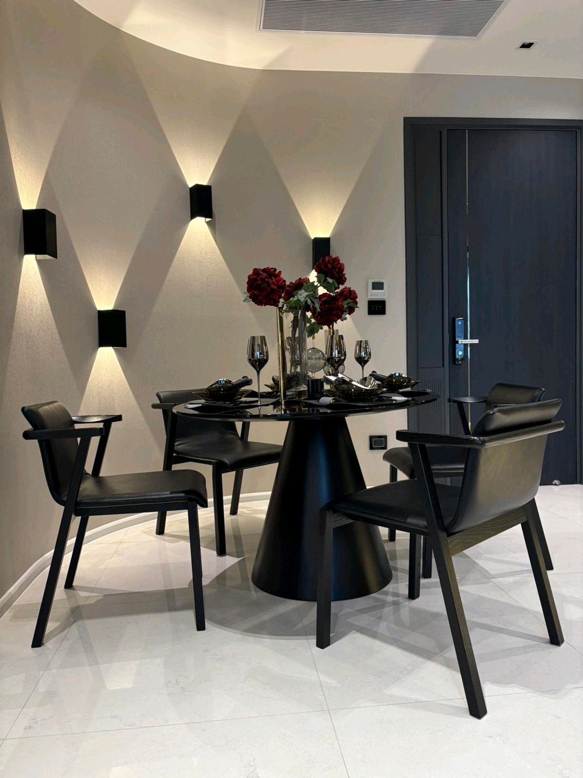 ให้เช่าคอนโดสุขุมวิท อโศก ทองหล่อ : 🔥ให้เช่าด่วน🔥เดอะ แบงค็อค ทองหล่อ ห้อง 2 ห้องนอน เฟอร์นิเจอร์ครบพร้อมเข้าอยู่ ใกล้ BTS ทองหล่อ 