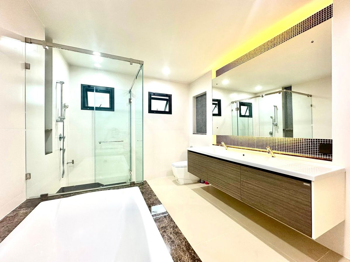 For RentHousePattanakan, Srinakarin : K-6544 for rent! Detached house, Setthasiri, Krungthep Kreetha ready