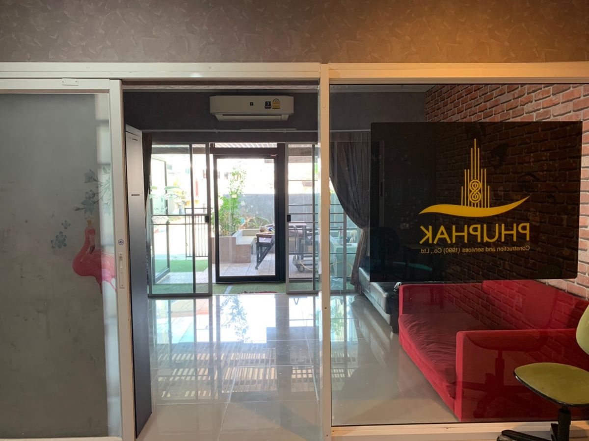 ให้เช่าทาวน์โฮมพระราม 5 ราชพฤกษ์ บางกรวย : ให้เช่าทาวน์โฮม เทมโปทาวน์ รัตนาธิเบศร์ ใกล้ MRT บางรักน้อย-ท่าอิฐ เพียง 2 นาที