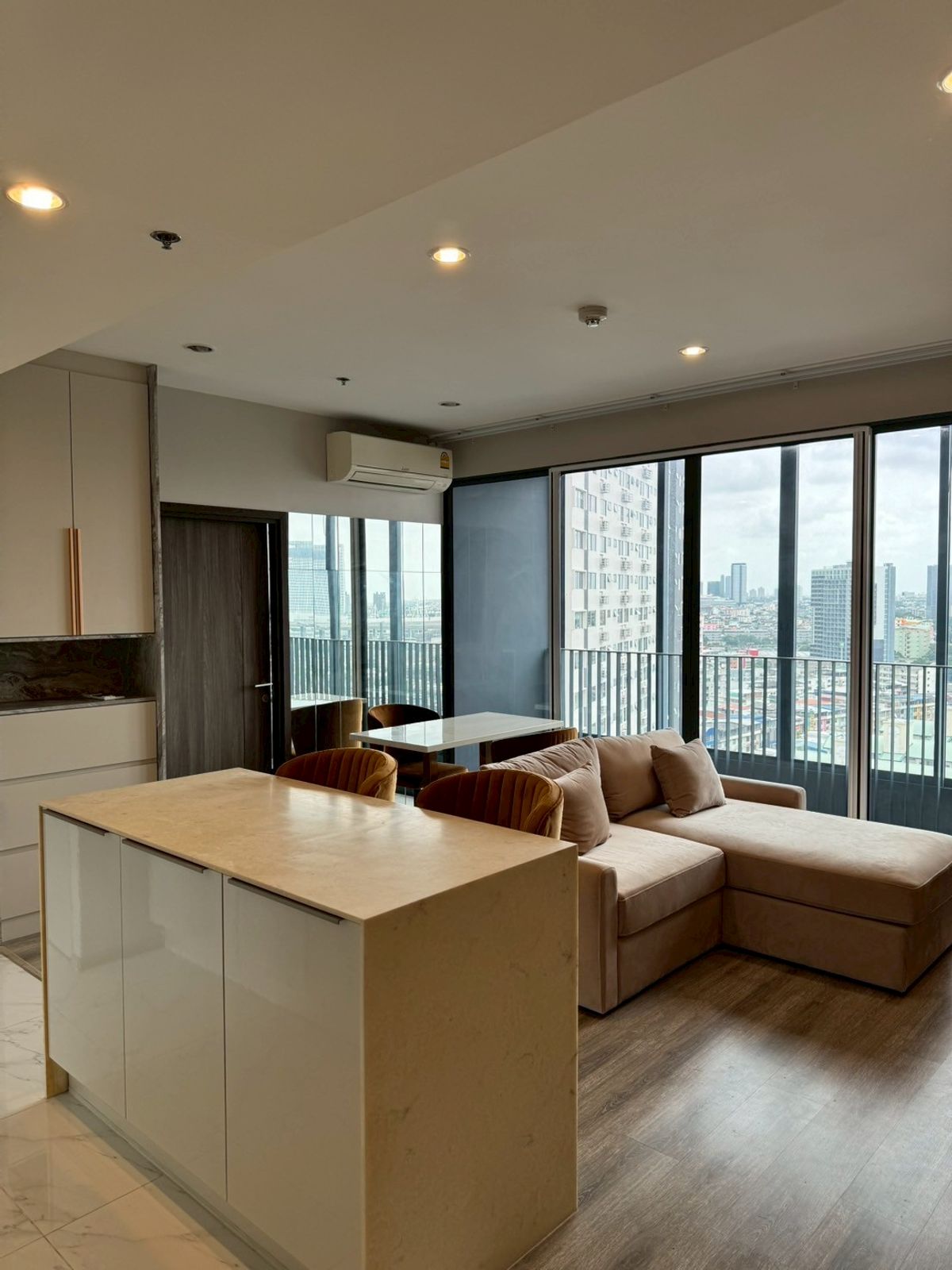 For SaleCondoOnnut, Udomsuk : LTH13278 - Condo for Sale | Ideo Mobi Sukhumvit 66 | 80.5 SQM | 2 Beds 2 Baths | 14.8 MB | Near BTS Udom Suk | ID Omobi Sukhumvit 66