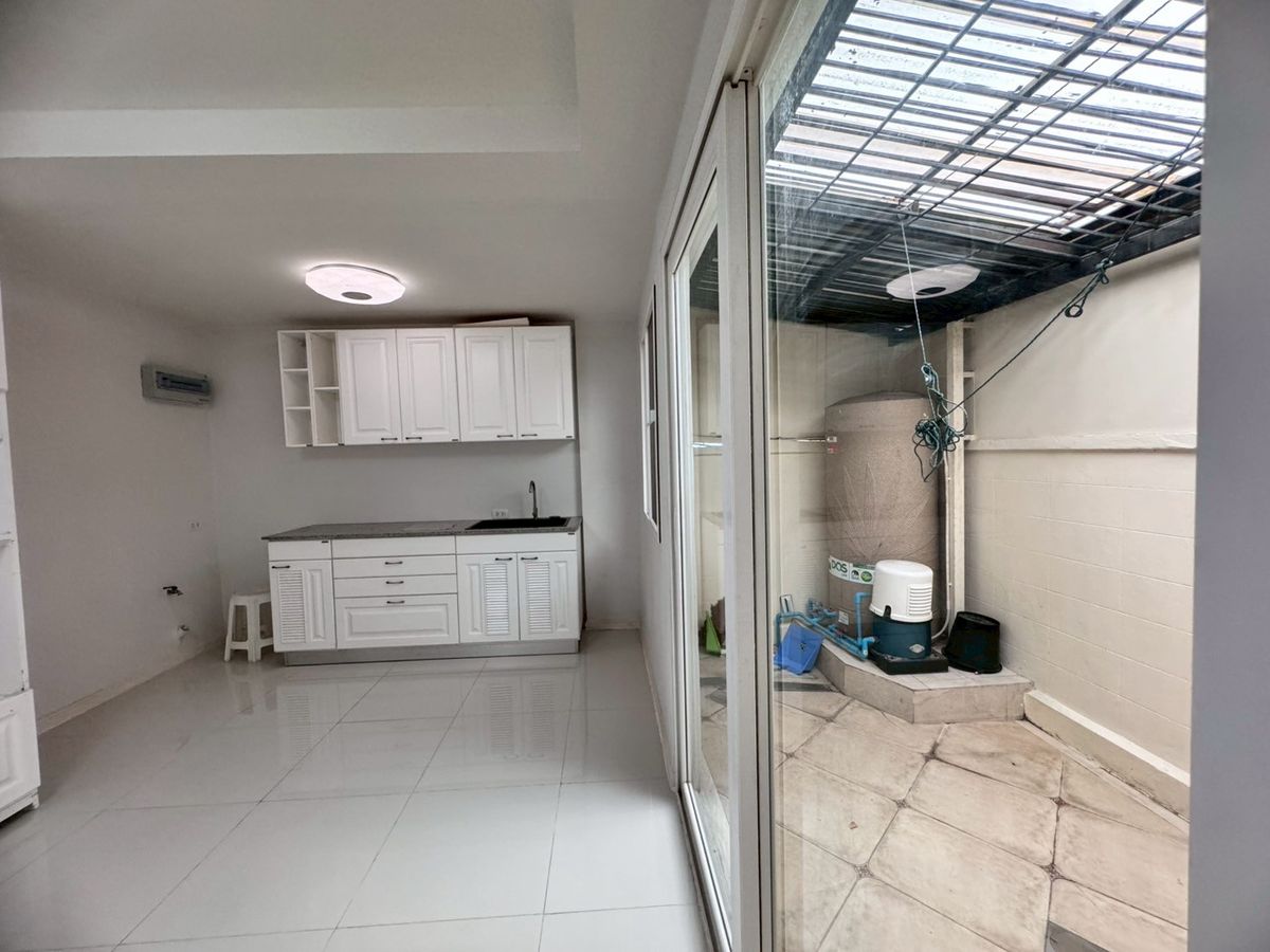 ขายทาวน์โฮมลาดกระบัง สุวรรณภูมิ : ขายด่วนหมู่บ้าน ศุภาลัย สวนหลวงร.9 สภาพใหม่มาก เพียงแค่ 3.9 ล้าน (N.668)