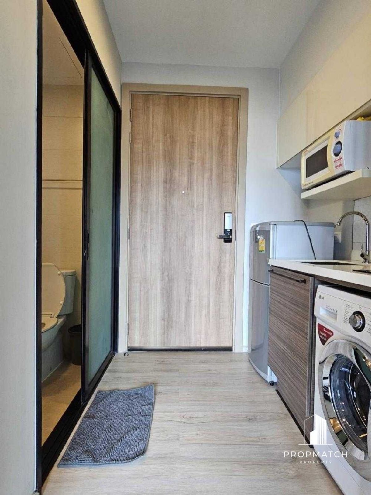 For SaleCondoRama9, Petchburi, RCA : ⚡️Hot Price, the cheapest in the building next to the MRT Rama9.