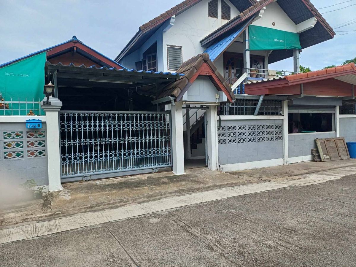 For SaleHouseKasetsart, Ratchayothin : Quick sale 2 -story house, Soi Ngamwongwan 19, Junction 9, next to The Mall Ngamwongwan (N.1370)