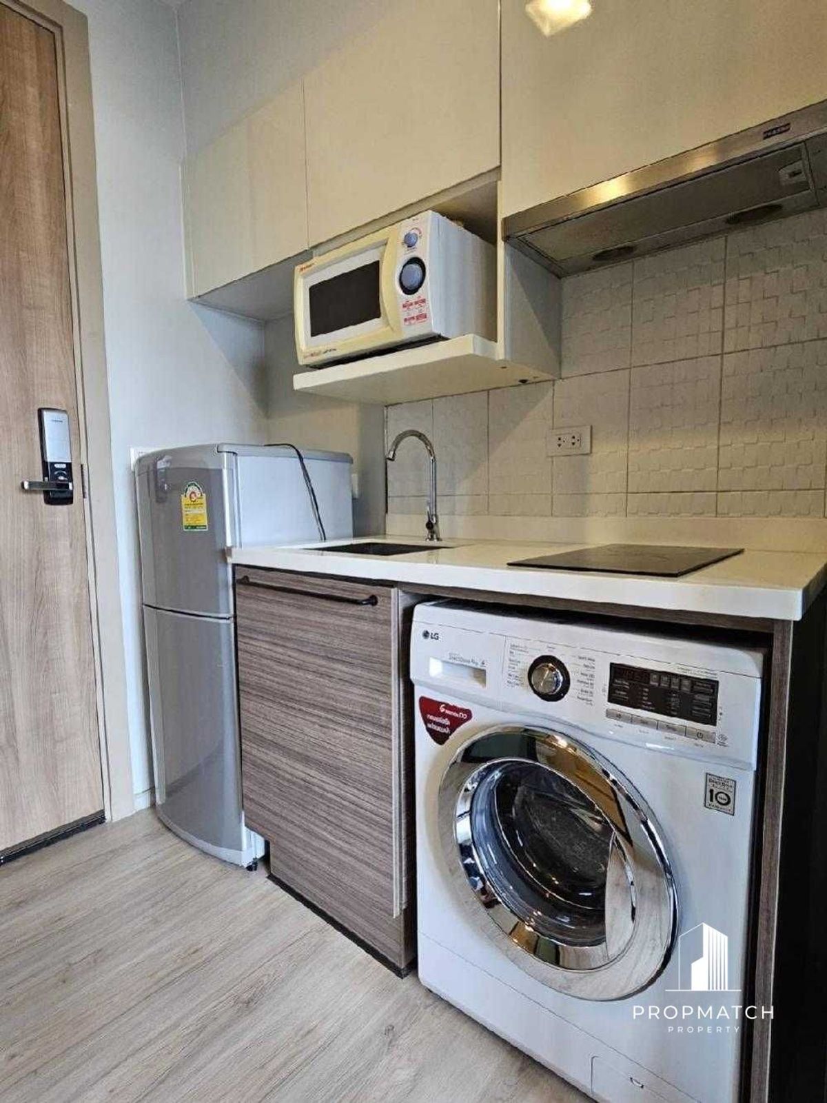 For SaleCondoRama9, Petchburi, RCA : ⚡️Hot Price, the cheapest in the building next to the MRT Rama9.