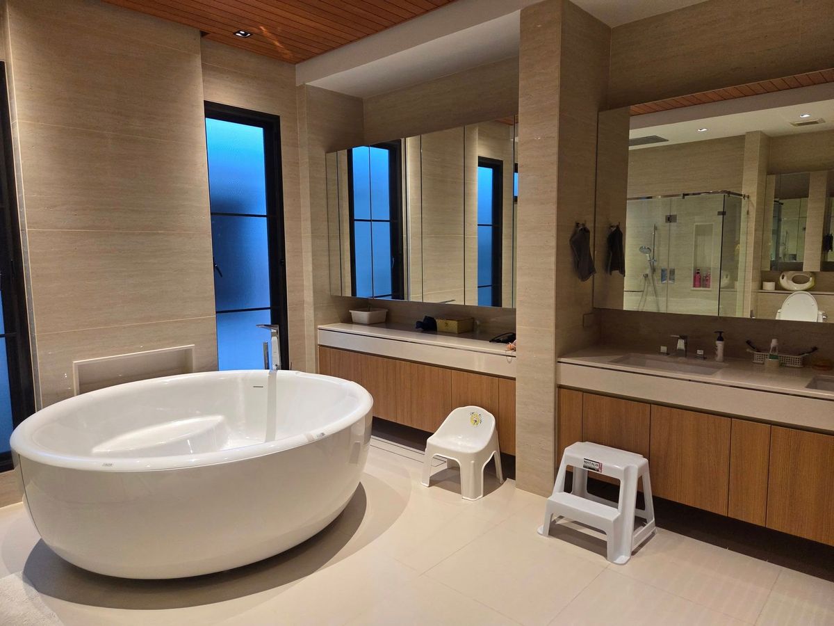 HouseBangna, Bearing, Lasalle : Sell/rent detached house Ever Green Village, Bang Na Km. 5, 5 bedrooms, 6 bathrooms