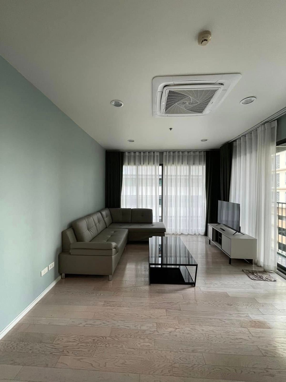 For RentCondoSukhumvit, Asoke, Thonglor : * For RENT * NOBLE SOLO THONGLOR NEAR BTS THONGLOR