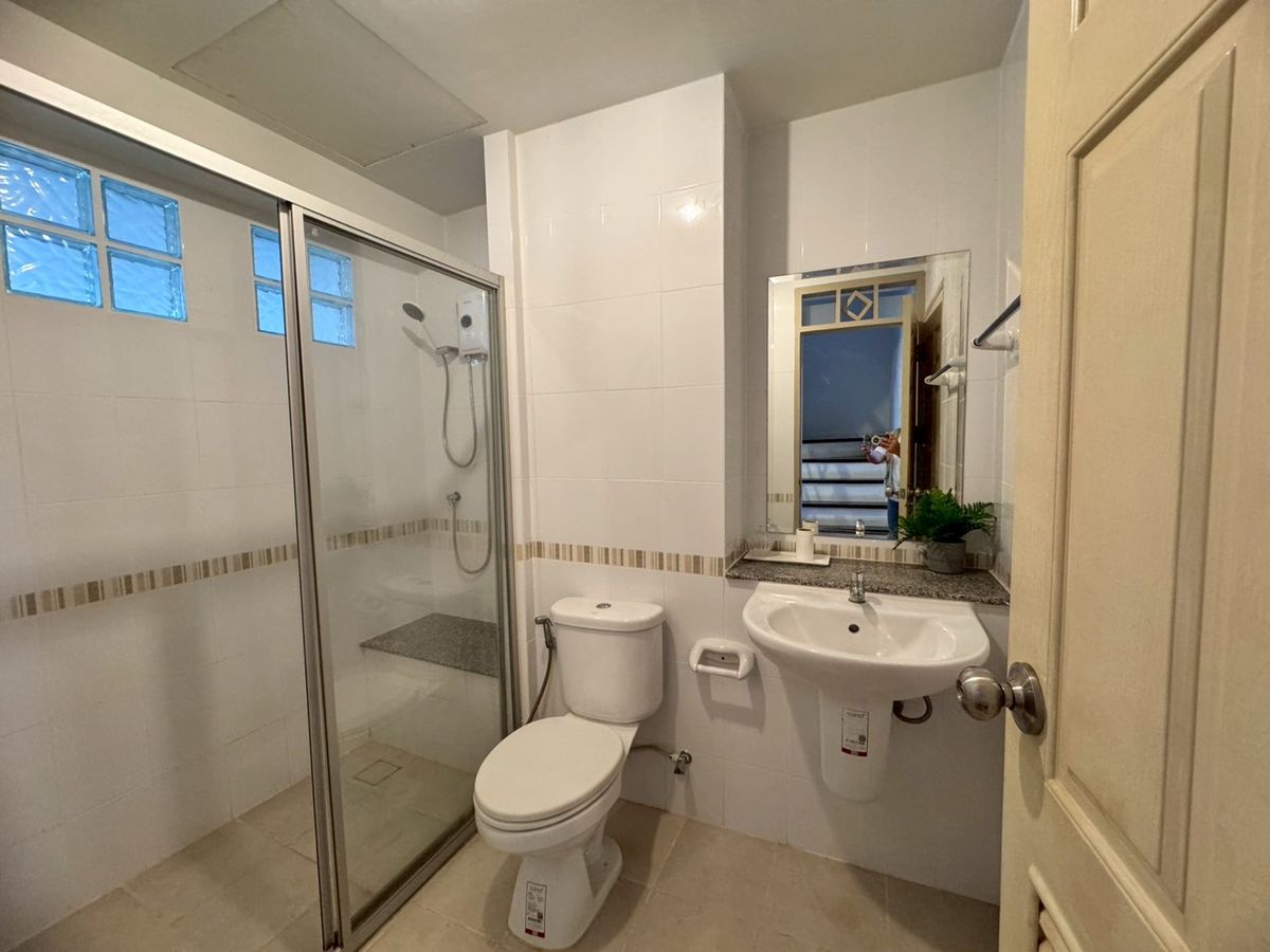 ขายทาวน์โฮมลาดกระบัง สุวรรณภูมิ : ขายด่วนหมู่บ้าน ศุภาลัย สวนหลวงร.9 สภาพใหม่มาก เพียงแค่ 3.9 ล้าน (N.668)