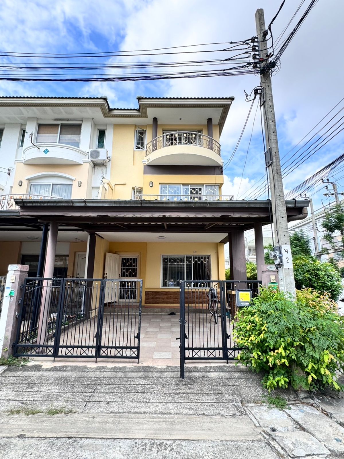 For SaleTownhomeKaset Nawamin,Ladplakao : Sell ​​Townhome Supalai Nuanchan Soi Ram Inthra 40 (N.500)