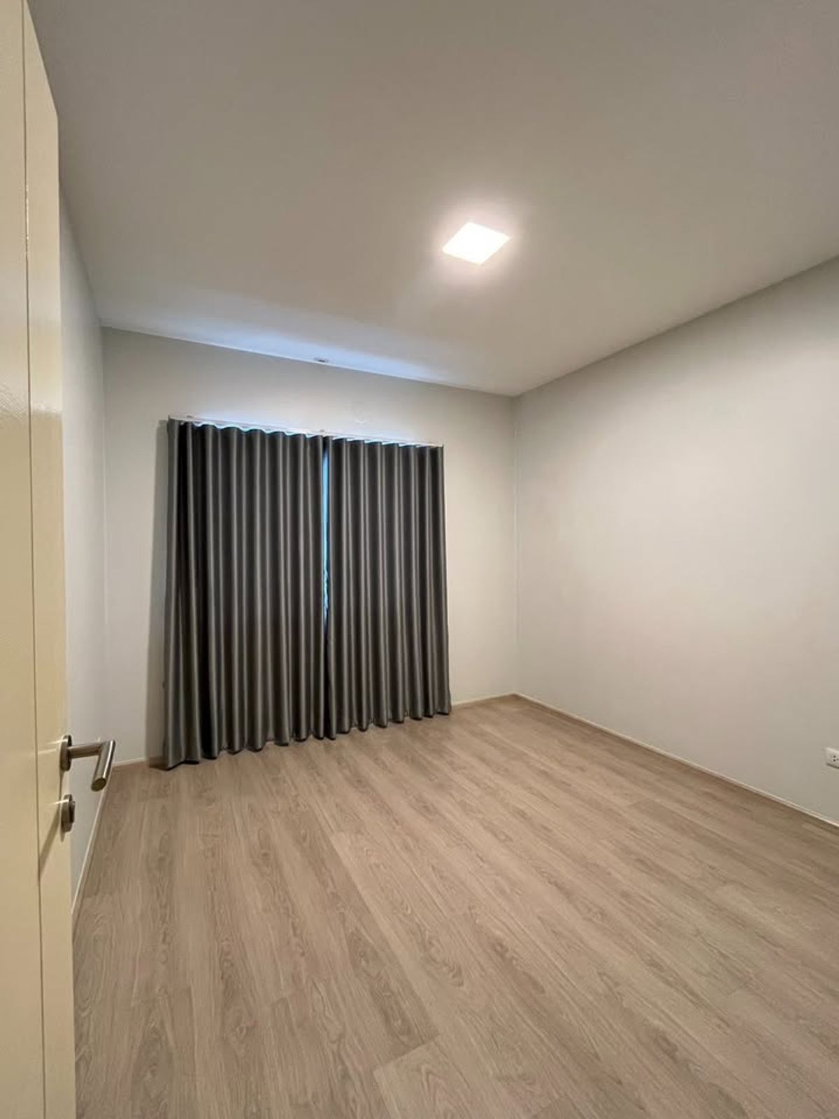 For RentHouseBangna, Bearing, Lasalle : K-6548 for rent! Townhome Villaggio 3 Srinakarin-Bang Na is ready to travel. Convenient to travel near Bangna.