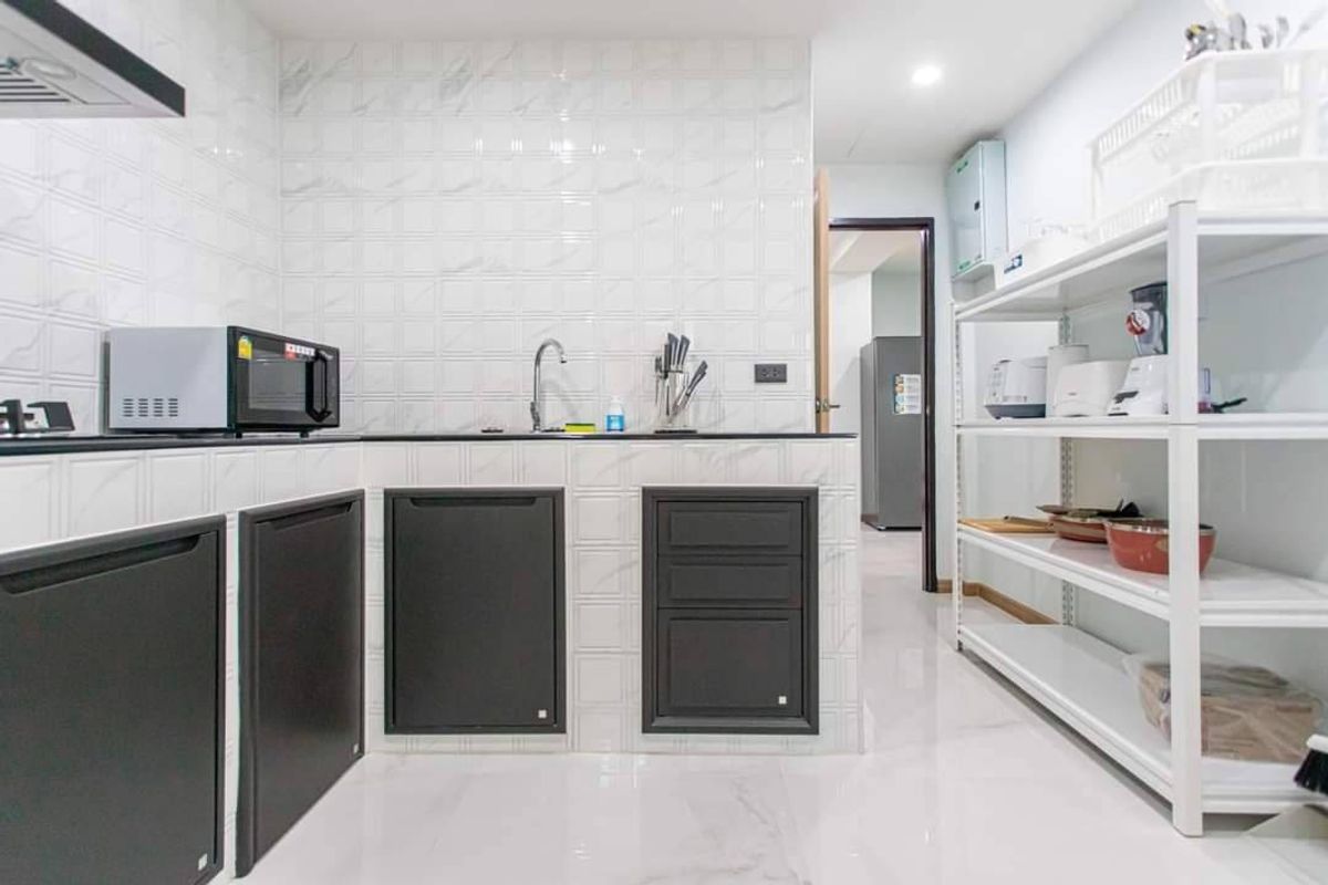 For RentTownhomeLadprao, Central Ladprao : Luxurious house for rent in Huai Khwang area Suitable for business people Baan Busara Camples, Wippawadee 20, Intersection 18 Chatuchak (N.1468)